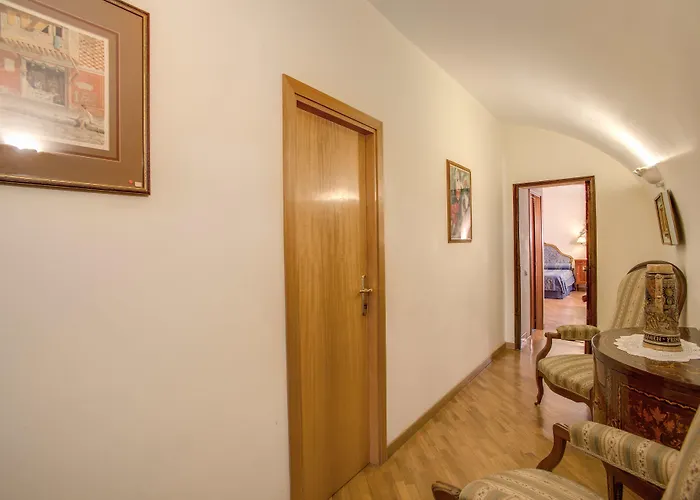 Отель типа "постель и завтрак" Navona Gallery 4*