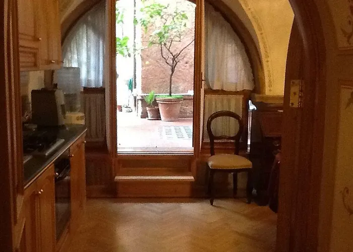 Navona Gallery Рим